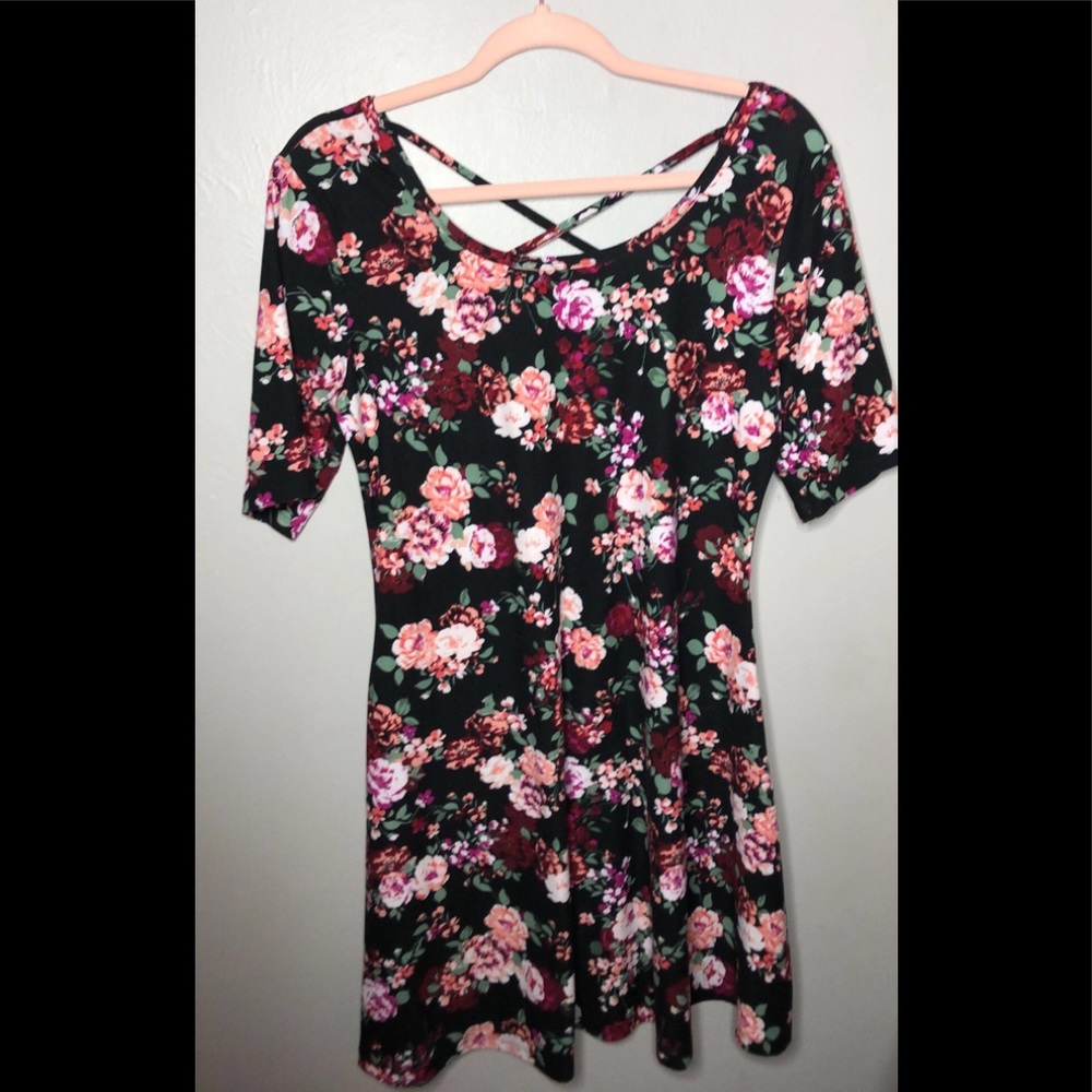 Cute dress with flower patterns